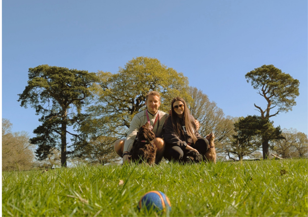 Dan &amp; Abi - Dog Walkers